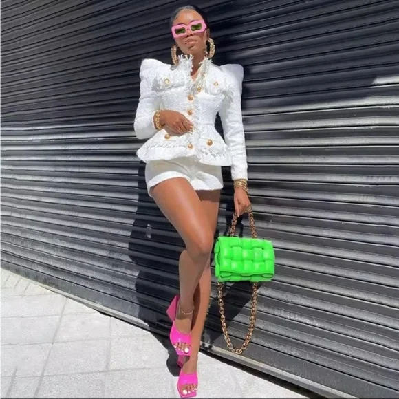 Elegant White Women's Pantsuit - Picture 7 of 16